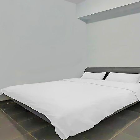 Spot On 92236 Kediri Family Homestay Medan Exterior foto