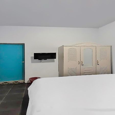 Spot On 92236 Kediri Family Homestay Medan Exterior foto